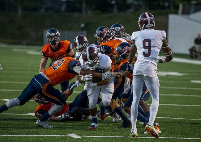 RB Edgar Segura powers in for a score. Photo courtesy of Dave Aguilera