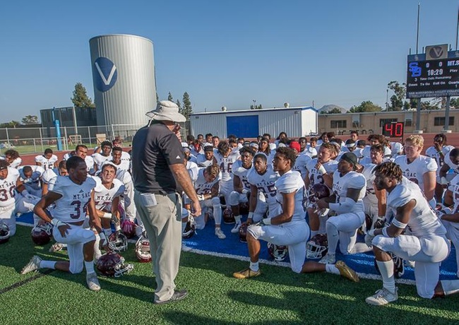 Mt. SAC Football Head Coach Bob Jastrab talking to team at scrimmage