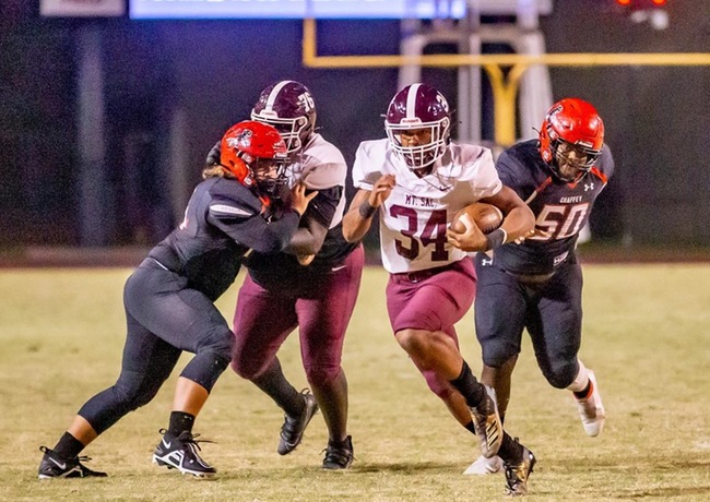 Isaiah Dickerson ran for 104 yards and two touchdowns (Photo Courtesy of DavesSportsImage)