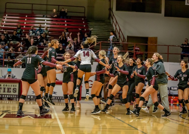 Mt. SAC Women's Volleyball, South Coast Conference Champions!! (Photo Courtesy of DavesSportsImage)